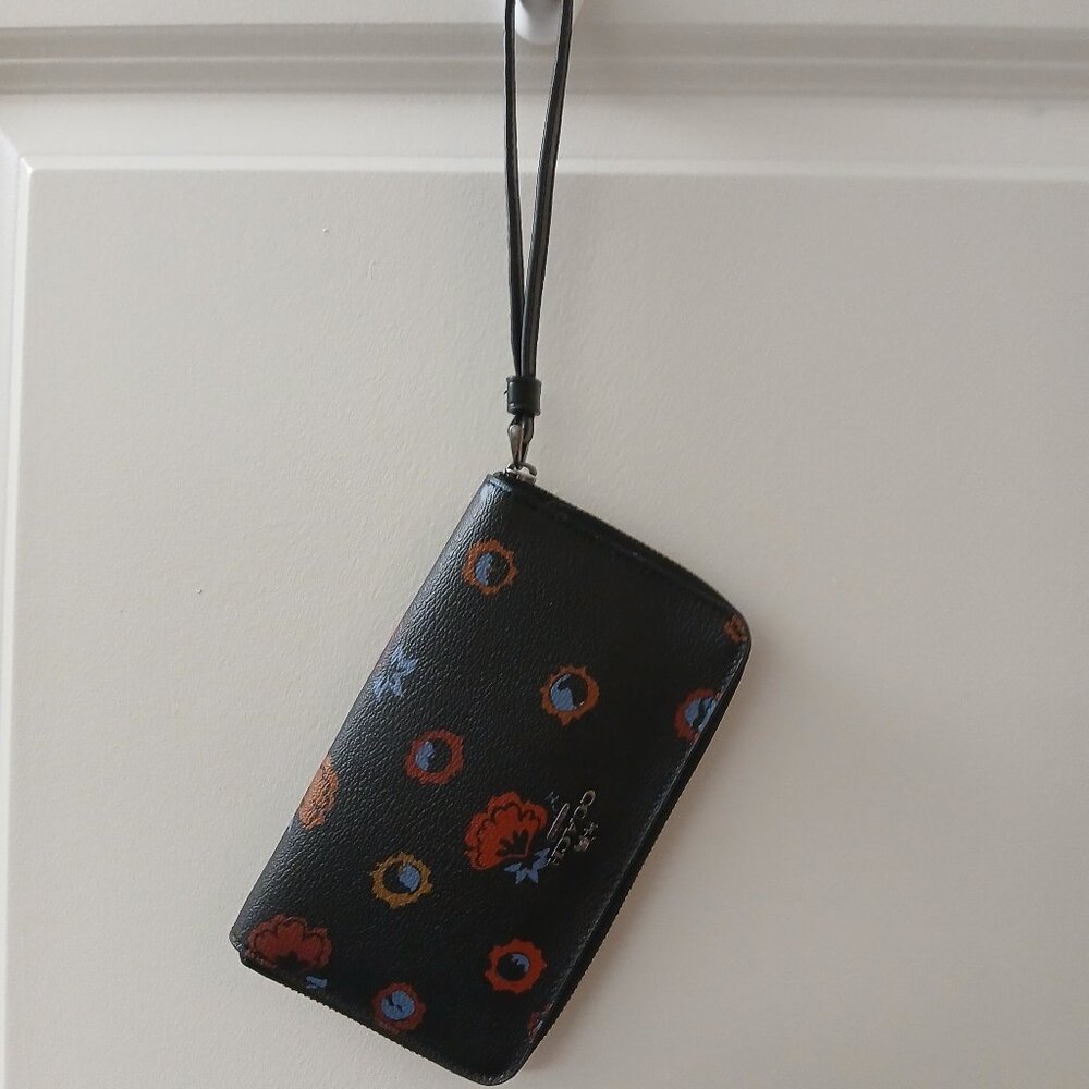 Coach Wristlet With Primrose Print NWOT
